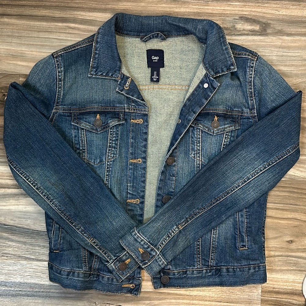 Gap Dark denim Jean jacket size small